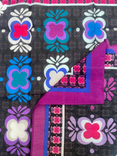 Cargar imagen en el visor de la galería, MASCADA MOSAICO MORADO